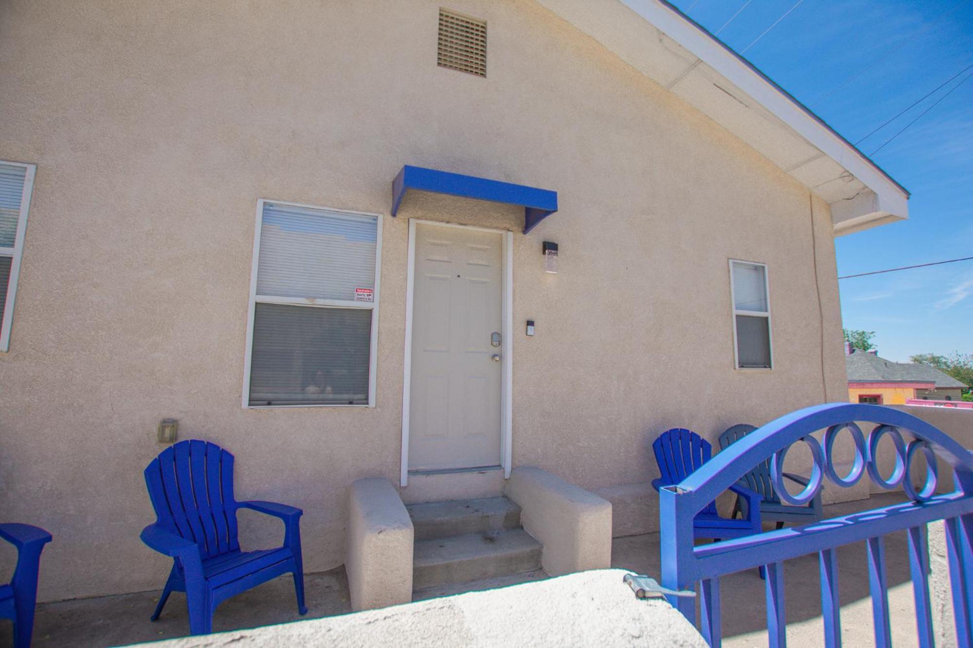 Bohemian Chic An Eclectic Escape-Hot Tub-Pet Friendly-No Pet Fees! Villa Albuquerque Exterior photo